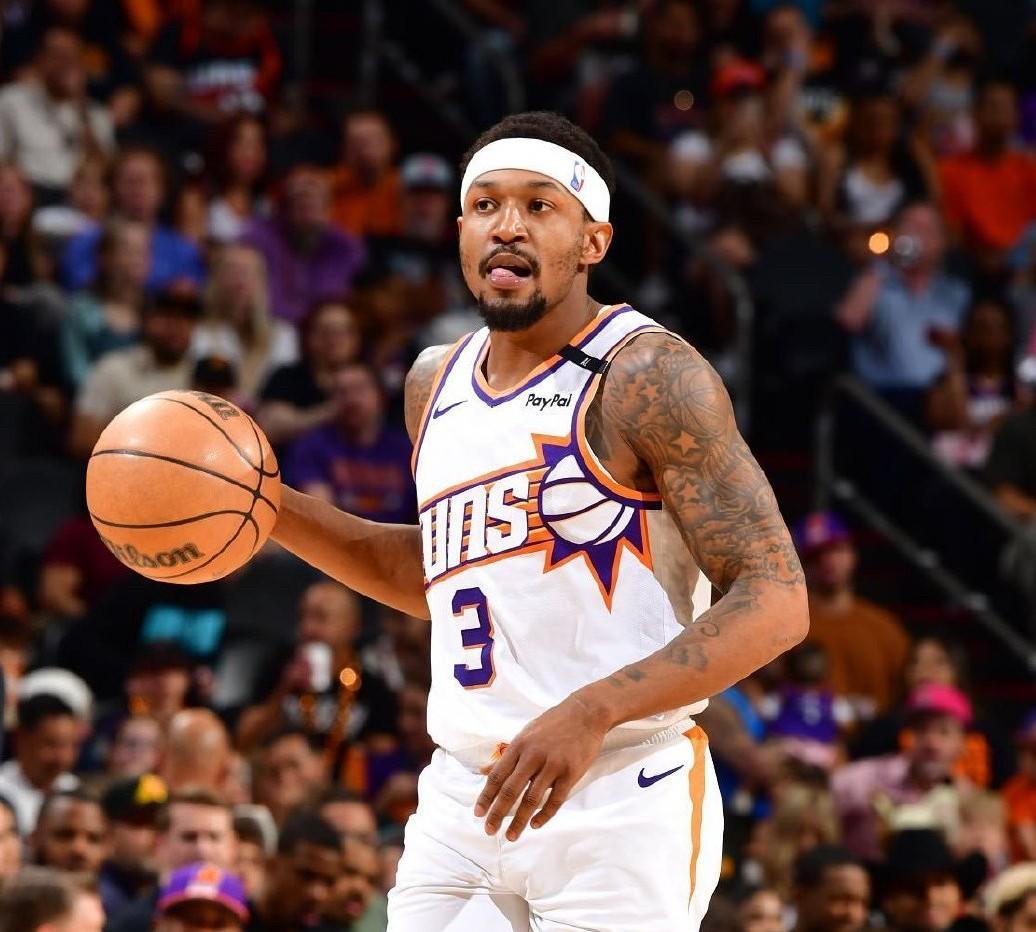 赛后洛杉矶快船扳平良机：NBA常规赛节点到来，质疑声仍在，更衣室氛围转暖的简单介绍