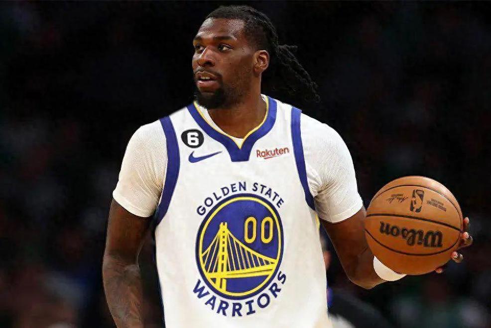 NBA总决赛今晚再迎强敌，金州勇士队长鼓劲，主帅态度：气氛紧张，年轻球员得到机会的简单介绍